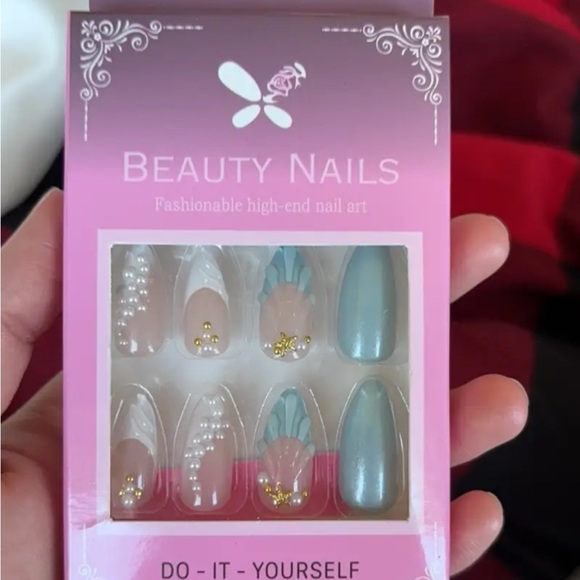 NWT Elegant Pink & Blue 3-D Press On Nail Art French Tip 24 pcs medium ocean - Picture 5 of 8